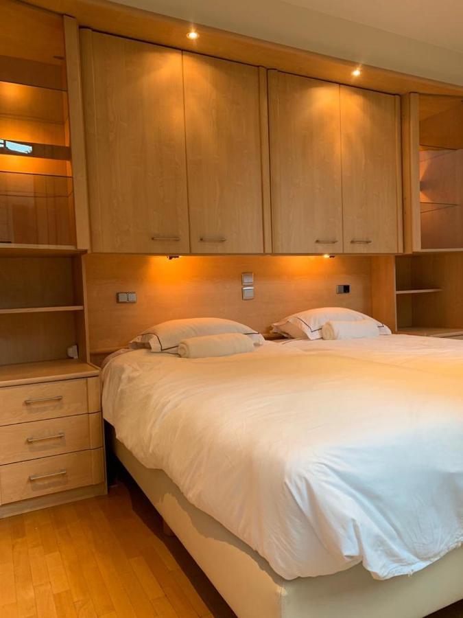 Lovely Two Bedroom Apartment With Free Parking アントウェルペン エクステリア 写真